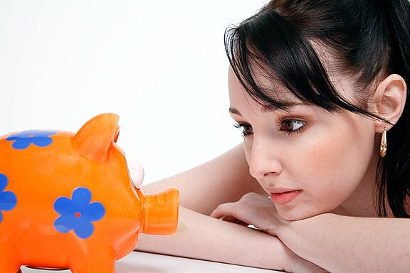 piggy-bank-850607_1920__1_.jpg