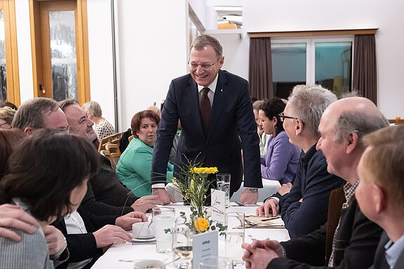 LH Thomas Stelzer und Gäste (Foto:OÖVP)